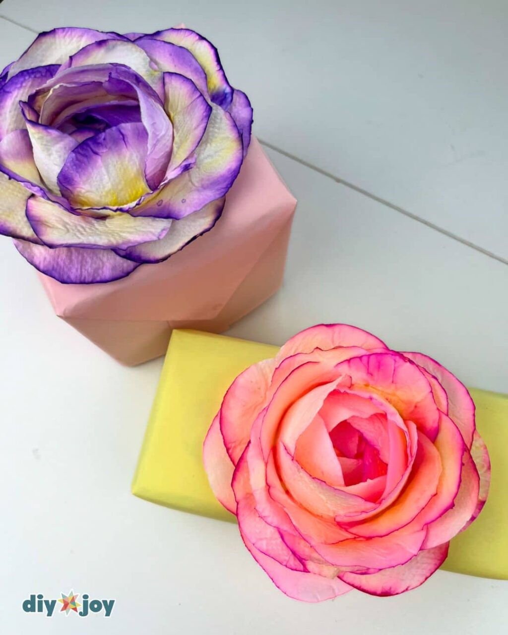 Το πιο ιδιαίτερο DIY: Λουλούδια από χαρτί υγείας και το κόλπο με το ποτήρι 13 Το πιο ιδιαίτερο DIY: Λουλούδια από χαρτί υγείας και το κόλπο με το ποτήρι