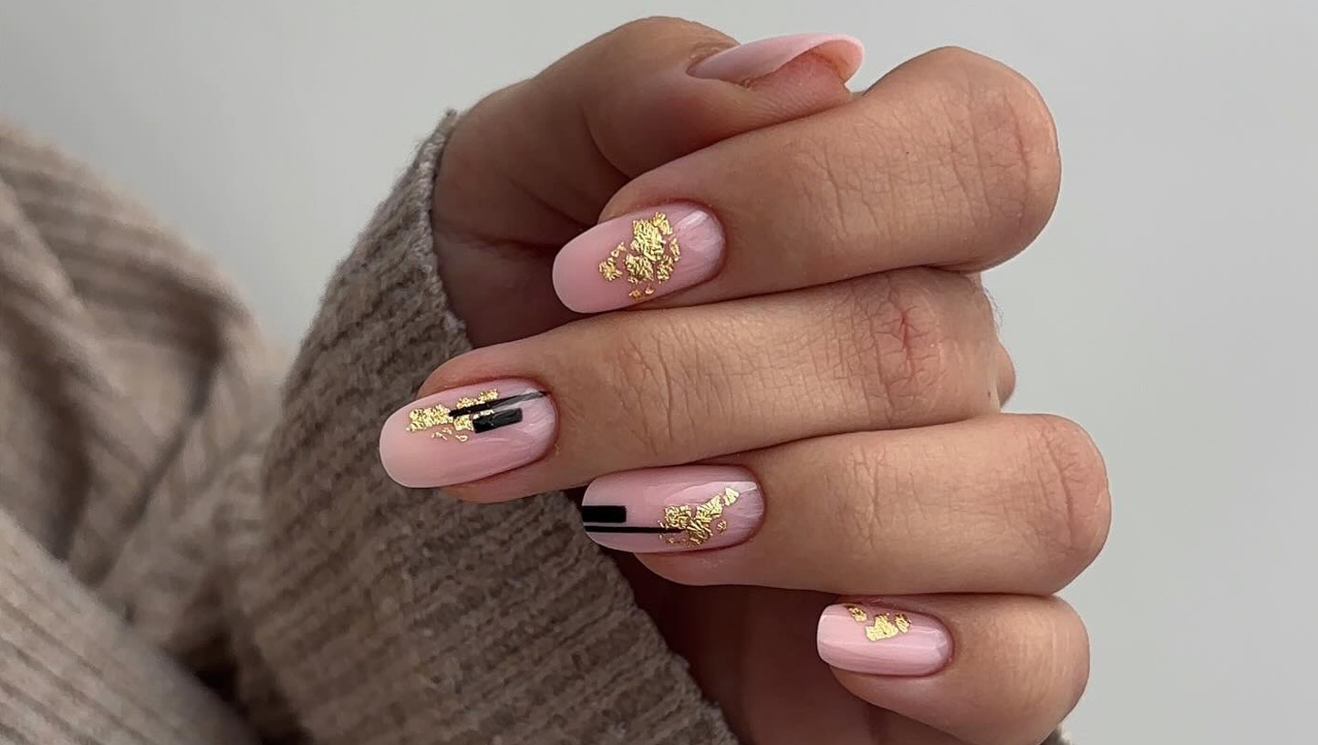 Χάλασε πάλι το μανικιούρ; Δοκίμασε αυτό το απλό κόλπο