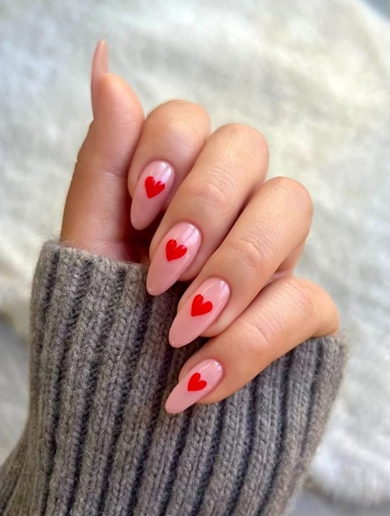 22 Τάσεις στα Νύχια για τον Άγιο Βαλεντίνο 2026 που Όλοι Λατρεύουν 3 22 Τάσεις στα Νύχια για τον Άγιο Βαλεντίνο 2026 που Όλοι Λατρεύουν