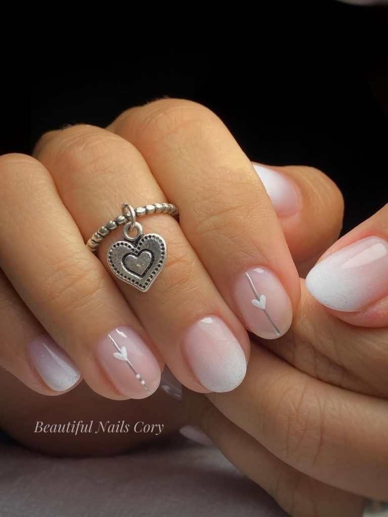 22 Τάσεις στα Νύχια για τον Άγιο Βαλεντίνο 2026 που Όλοι Λατρεύουν 5 22 Τάσεις στα Νύχια για τον Άγιο Βαλεντίνο 2026 που Όλοι Λατρεύουν