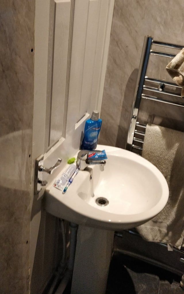 Πράγματα που Ποτέ Δεν Πρέπει να Κάνεις στο Μπάνιο σου, Ειδικά σε Ανακαίνιση 10 Πράγματα που Ποτέ Δεν Πρέπει να Κάνεις στο Μπάνιο σου, Ειδικά σε Ανακαίνιση