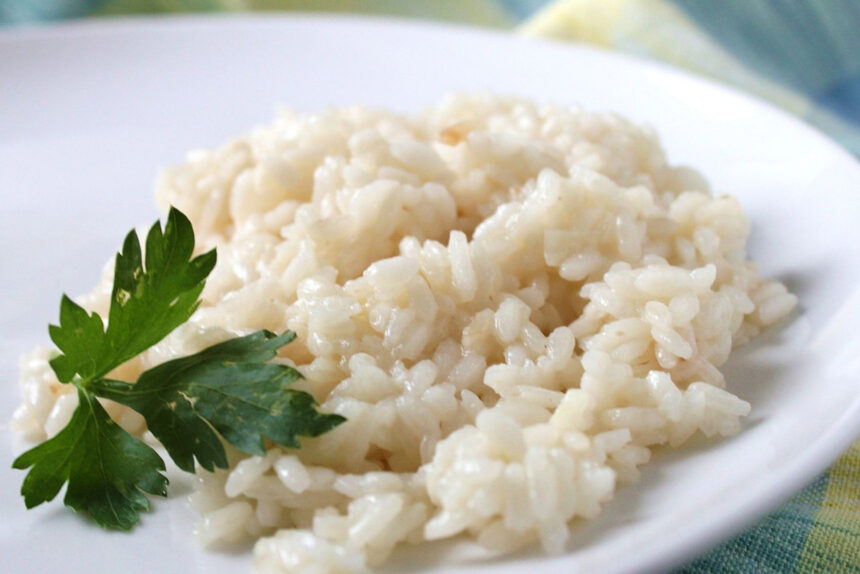 Πόσο μπορείς να διατηρήσεις το ρύζι στο ψυγείο για να μπορεί να φαγωθεί χωρίς φόβο