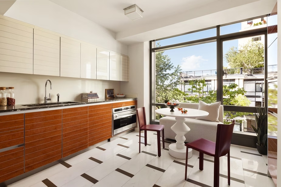 Σπίτια Διάσημων: Ο Ricky Martin Πούλησε το σπίτι του στη Νέα Υόρκη για 6,45 εκατομμύρια - Φωτογραφίες 7 Σπίτια Διάσημων: Ο Ricky Martin Πούλησε το σπίτι του στη Νέα Υόρκη για 6,45 εκατομμύρια - Φωτογραφίες