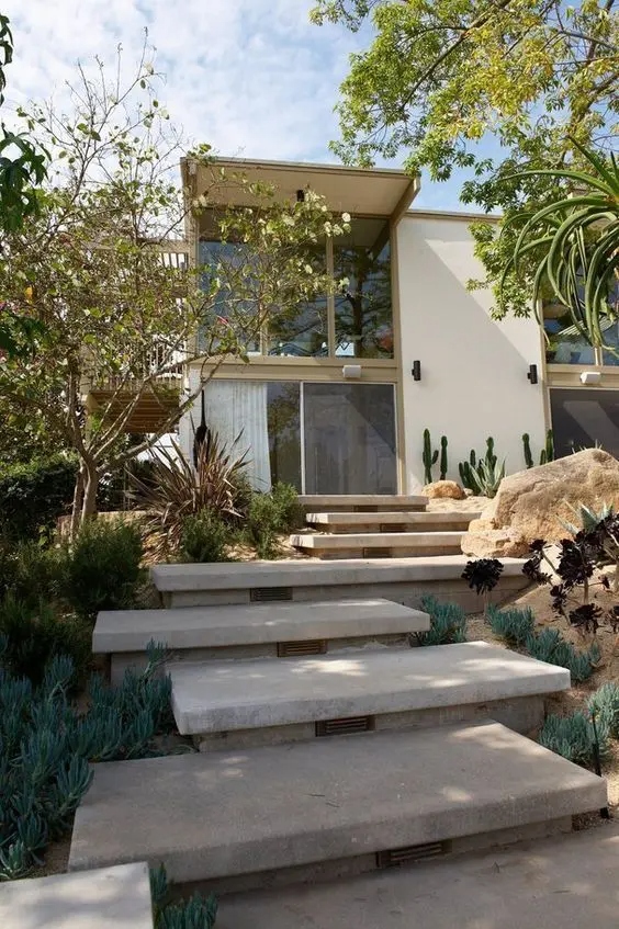 Τσιμεντένια σκαλιά κήπου: Πλεονεκτήματα, μειονεκτήματα και 25 μοντέρνες ιδέες 12 Τσιμεντένια σκαλιά κήπου: Πλεονεκτήματα, μειονεκτήματα και 25 μοντέρνες ιδέες