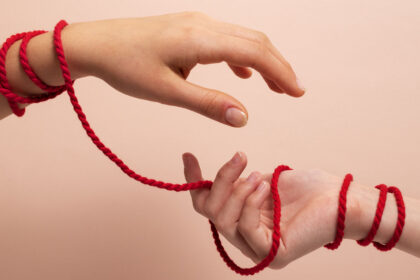 Σε χειραγωγεί χωρίς να το καταλάβεις; 11 σημάδια που το δείχνουν