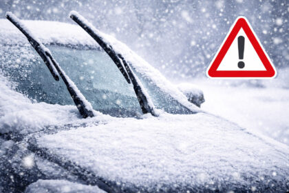 Γιατί δεν πρέπει να σηκώνουμε τους υαλοκαθαριστήρες όταν χιονίζει: το λάθος που κάνει ζημιά στο αυτοκίνητο