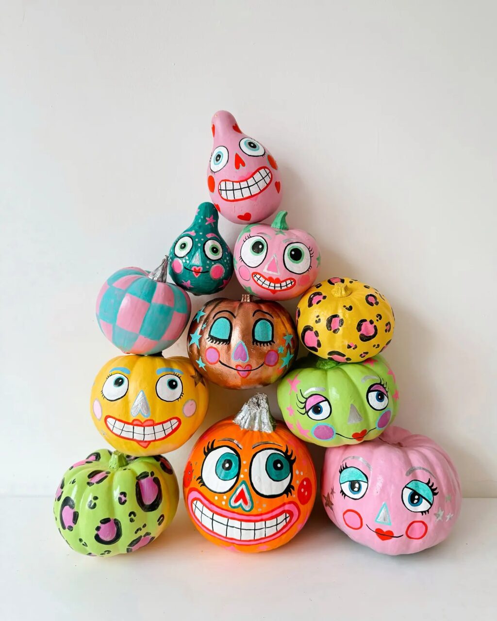 Ζωγραφισμένες κολοκύθες: 25 εύκολες ιδέες που δεν χρειάζονται καν σκαλίσματα 5 Ζωγραφισμένες κολοκύθες