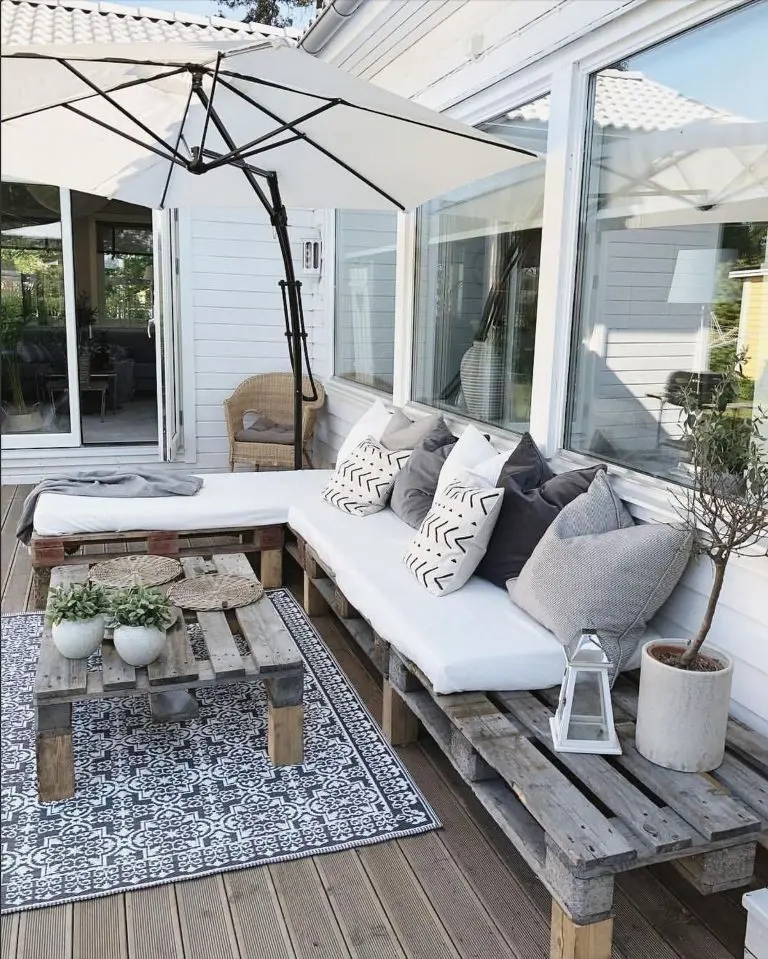 Παλέτες στον κήπο: Διακοσμήστε με αυτές τις 43 Ιδέες χωρίς πολλά χρήματα αλλά με πολύ γούστο 31 Παλέτες στον κήπο: Διακοσμήστε με αυτές τις 43 Ιδέες χωρίς πολλά χρήματα αλλά με πολύ γούστο