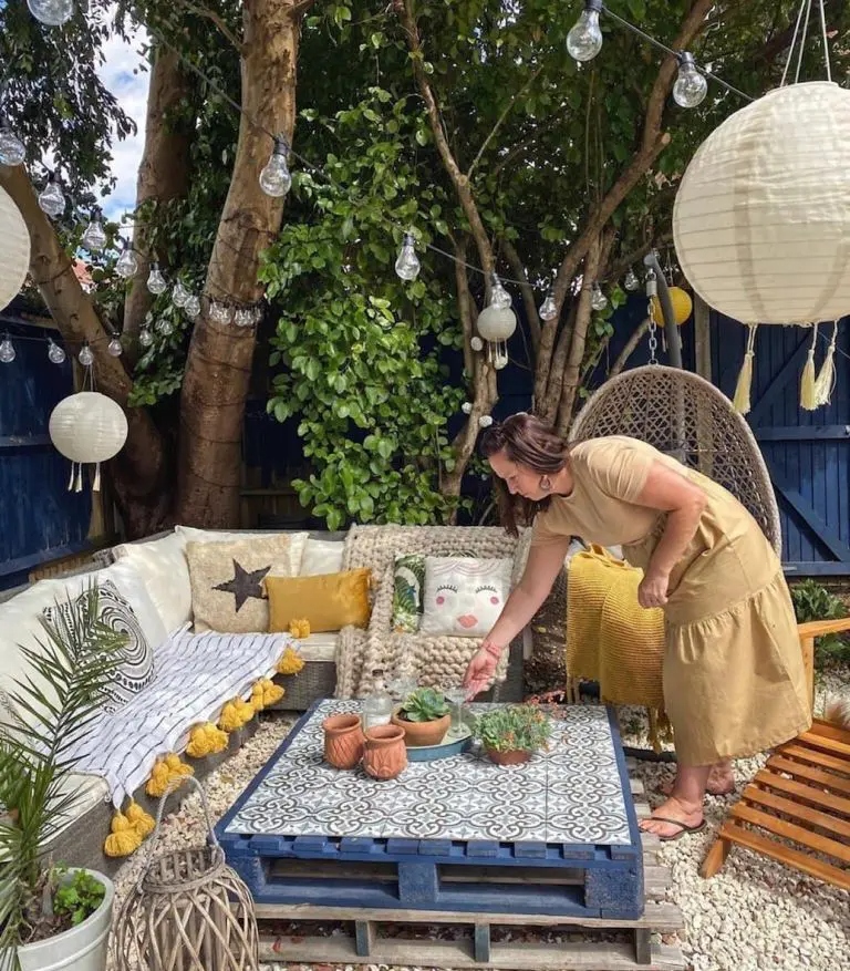 Παλέτες στον κήπο: Διακοσμήστε με αυτές τις 43 Ιδέες χωρίς πολλά χρήματα αλλά με πολύ γούστο 22 Παλέτες στον κήπο: Διακοσμήστε με αυτές τις 43 Ιδέες χωρίς πολλά χρήματα αλλά με πολύ γούστο