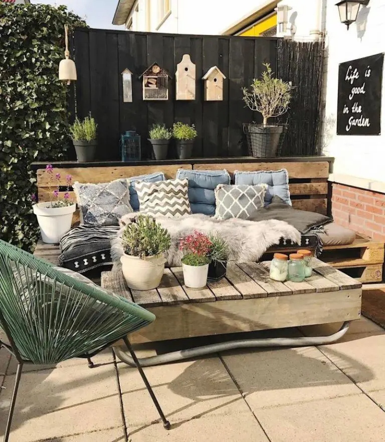 Παλέτες στον κήπο: Διακοσμήστε με αυτές τις 43 Ιδέες χωρίς πολλά χρήματα αλλά με πολύ γούστο 20 Παλέτες στον κήπο: Διακοσμήστε με αυτές τις 43 Ιδέες χωρίς πολλά χρήματα αλλά με πολύ γούστο