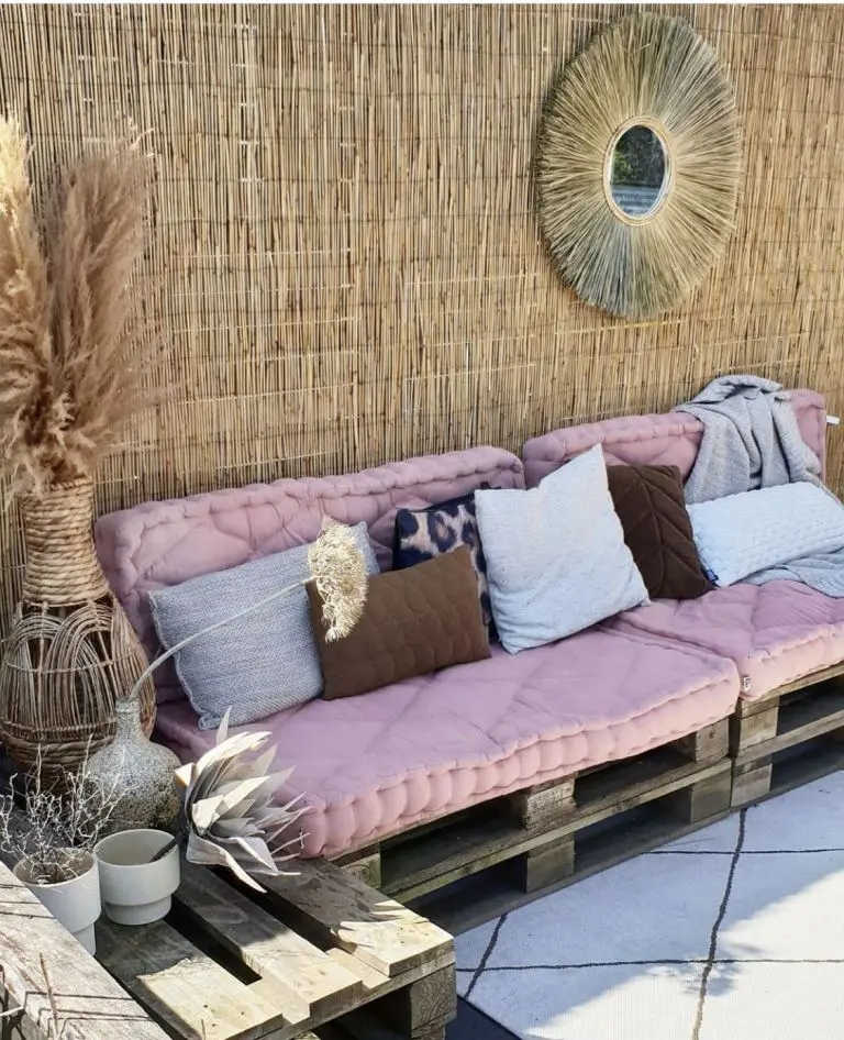 Παλέτες στον κήπο: Διακοσμήστε με αυτές τις 43 Ιδέες χωρίς πολλά χρήματα αλλά με πολύ γούστο 42 Παλέτες στον κήπο: Διακοσμήστε με αυτές τις 43 Ιδέες χωρίς πολλά χρήματα αλλά με πολύ γούστο