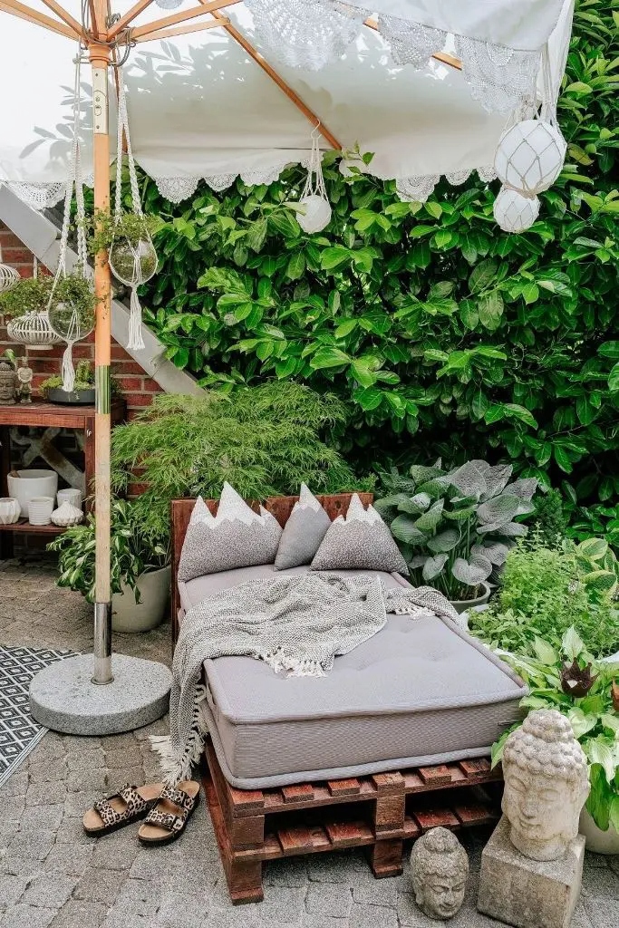 Παλέτες στον κήπο: Διακοσμήστε με αυτές τις 43 Ιδέες χωρίς πολλά χρήματα αλλά με πολύ γούστο 8 Παλέτες στον κήπο: Διακοσμήστε με αυτές τις 43 Ιδέες χωρίς πολλά χρήματα αλλά με πολύ γούστο