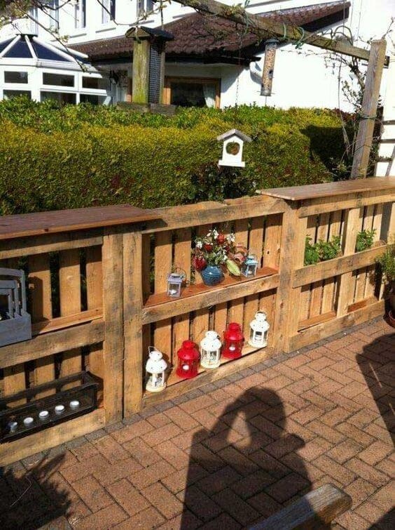 19 Φράχτες από Παλέτες που θα Αλλάξουν Τελείως τον Κήπο σου 10 19 Φράχτες από Παλέτες που θα Αλλάξουν Τελείως τον Κήπο σου