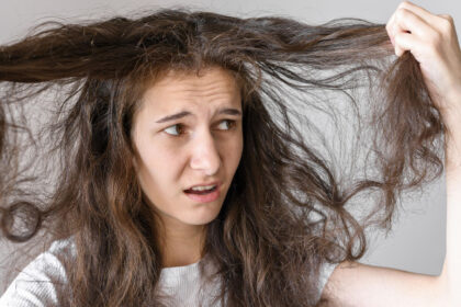 Από Το Φριζάρισμα Στην Τελειότητα: Καταπολεμήστε Τα Προβλήματα Στα Μαλλιά Σας Με Αυτές Τις Λύσεις