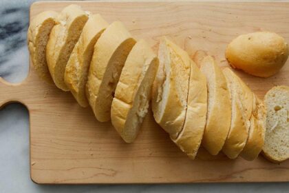 φραντζόλα ψωμί κομμένη σε φέτες