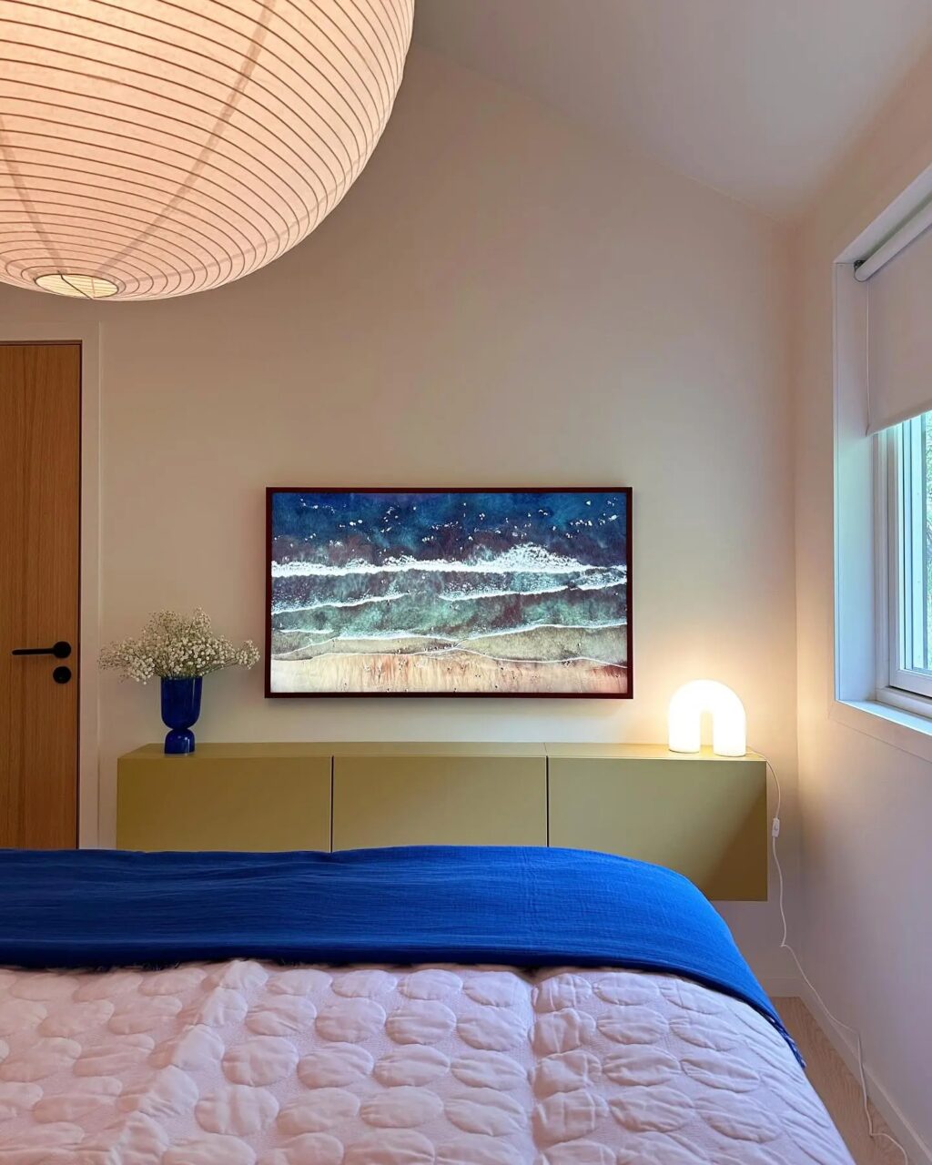 49 Ιδέες Διακόσμησης με Ντουλάπια IKEA Besta για Μικρούς και Μεγάλους Χώρους που Θα σε Κάνουν να τα Δεις Εντελώς Αλλιώς 15 49 Ιδέες Διακόσμησης με Ντουλάπια IKEA Besta για Μικρούς και Μεγάλους Χώρους που Θα σε Κάνουν να τα Δεις Εντελώς Αλλιώς