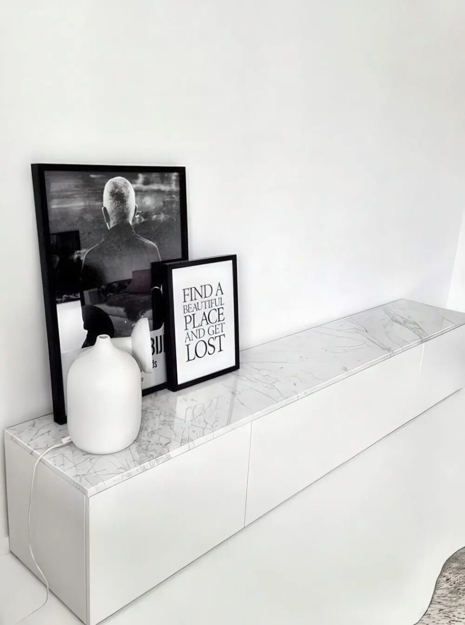 49 Ιδέες Διακόσμησης με Ντουλάπια IKEA Besta για Μικρούς και Μεγάλους Χώρους που Θα σε Κάνουν να τα Δεις Εντελώς Αλλιώς 47 49 Ιδέες Διακόσμησης με Ντουλάπια IKEA Besta για Μικρούς και Μεγάλους Χώρους που Θα σε Κάνουν να τα Δεις Εντελώς Αλλιώς