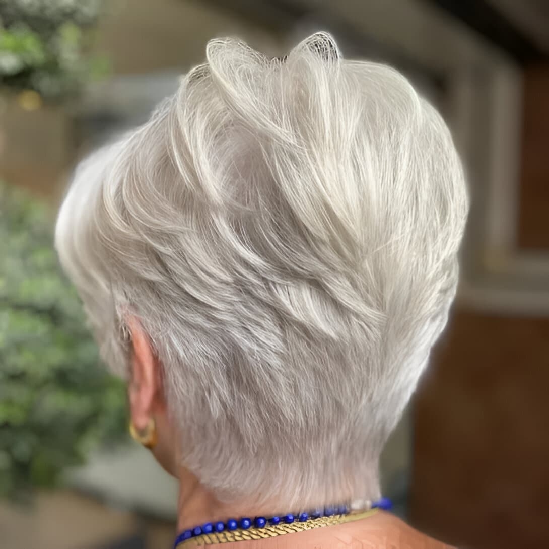 Τα 50 πιο κολακευτικά κουρέματα για γυναίκες άνω των 60 που αφαιρούν χρόνια 6 Τα 50 πιο κολακευτικά κουρέματα για γυναίκες άνω των 60 που αφαιρούν χρόνια