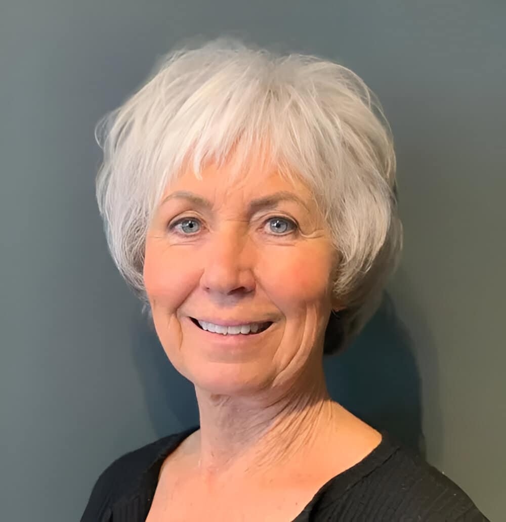 Τα 50 πιο κολακευτικά κουρέματα για γυναίκες άνω των 60 που αφαιρούν χρόνια 10 Τα 50 πιο κολακευτικά κουρέματα για γυναίκες άνω των 60 που αφαιρούν χρόνια