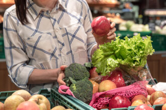 λαχανικά στο σούπερ μάρκετ