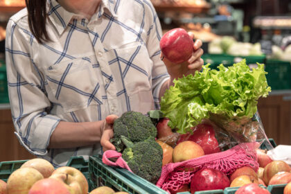 λαχανικά στο σούπερ μάρκετ
