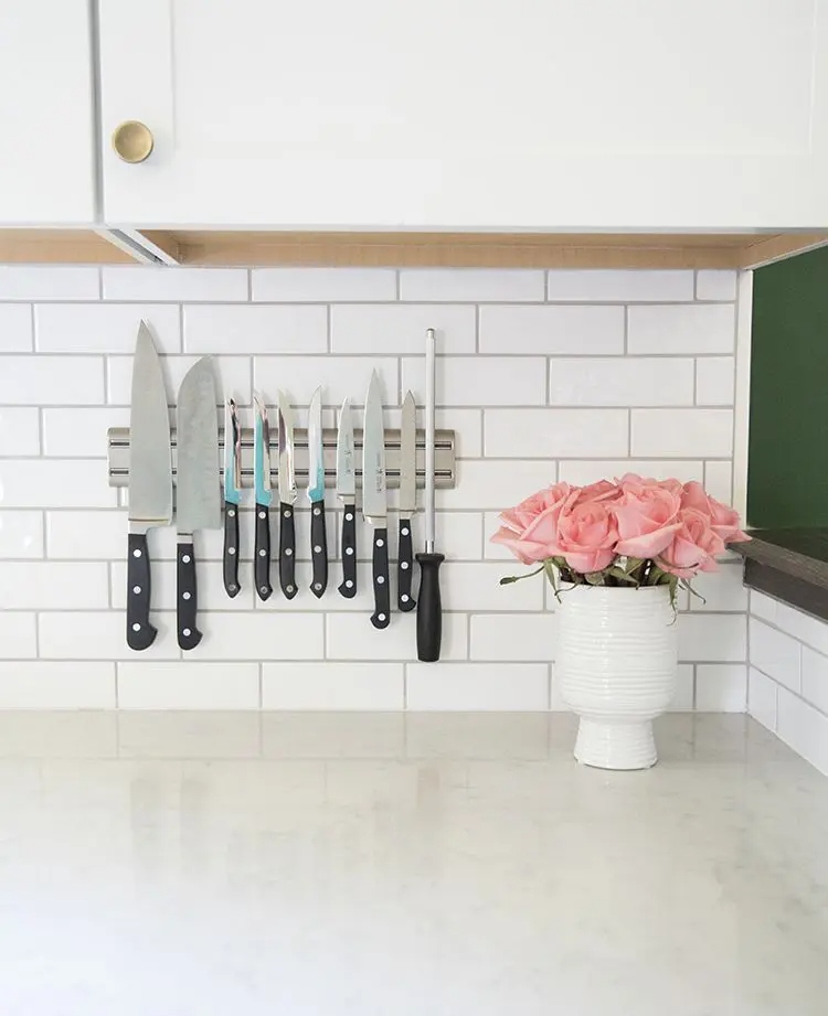 Αποθήκευση και οργάνωση με μαγνητικές θήκες - 35 ιδέες που θα τα βάλουν όλα στη θέση τους 12 Αποθήκευση και οργάνωση με μαγνητικές θήκες - 35 ιδέες που θα τα βάλουν όλα στη θέση τους