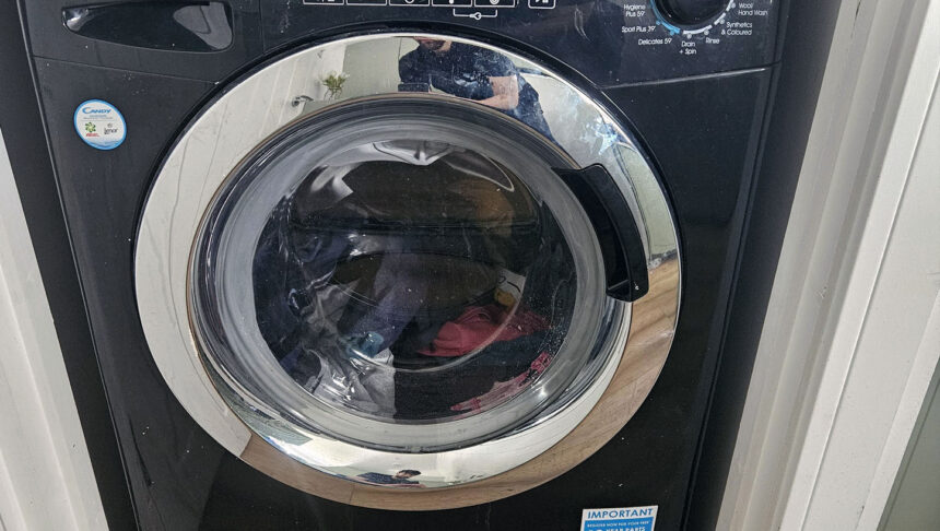 Δεν μπορώ να σταματήσω να μυρίζει το πλυντήριο ρούχων μου