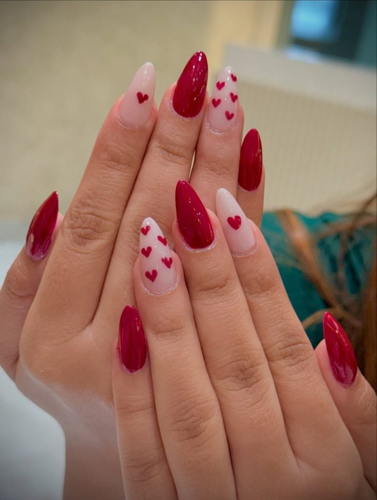 10 Στυλάτα σχέδια για Νύχια για την Ημέρα του Αγίου Βαλεντίνου 9 Νύχια Αγίου Βαλεντίνου