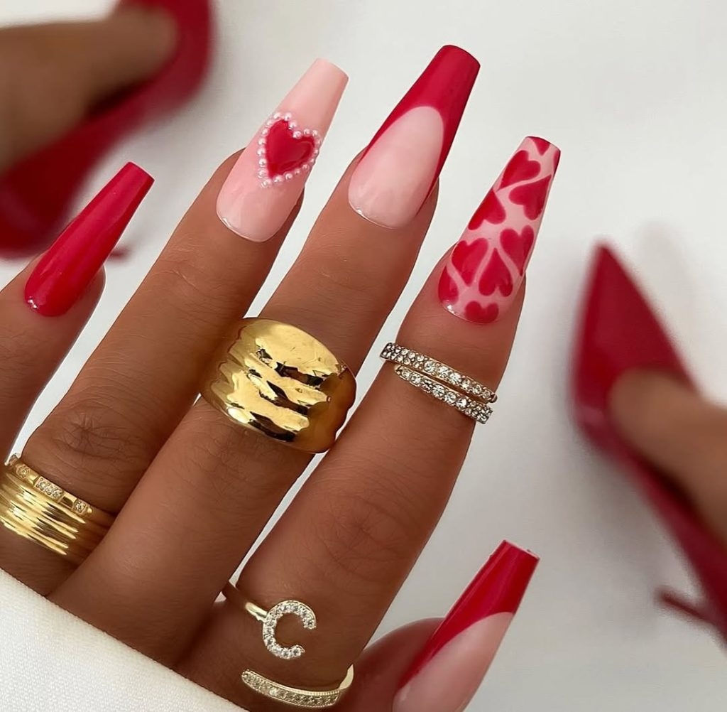 10 Στυλάτα σχέδια για Νύχια για την Ημέρα του Αγίου Βαλεντίνου 10 Νύχια Αγίου Βαλεντίνου