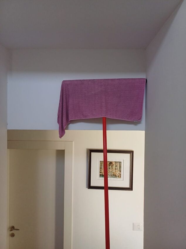 Πώς να «σφουγγαρίσεις» ντουλάπια κουζίνας και τοίχους σε λίγα λεπτά - Το κόλπο που γίνεται viral 7 Πώς να «σφουγγαρίσεις» ντουλάπια κουζίνας και τοίχους σε λίγα λεπτά - Το κόλπο που γίνεται viral