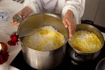 Αυτός είναι ο σωστός τρόπος να ξαναζεστάνετε το ρύζι