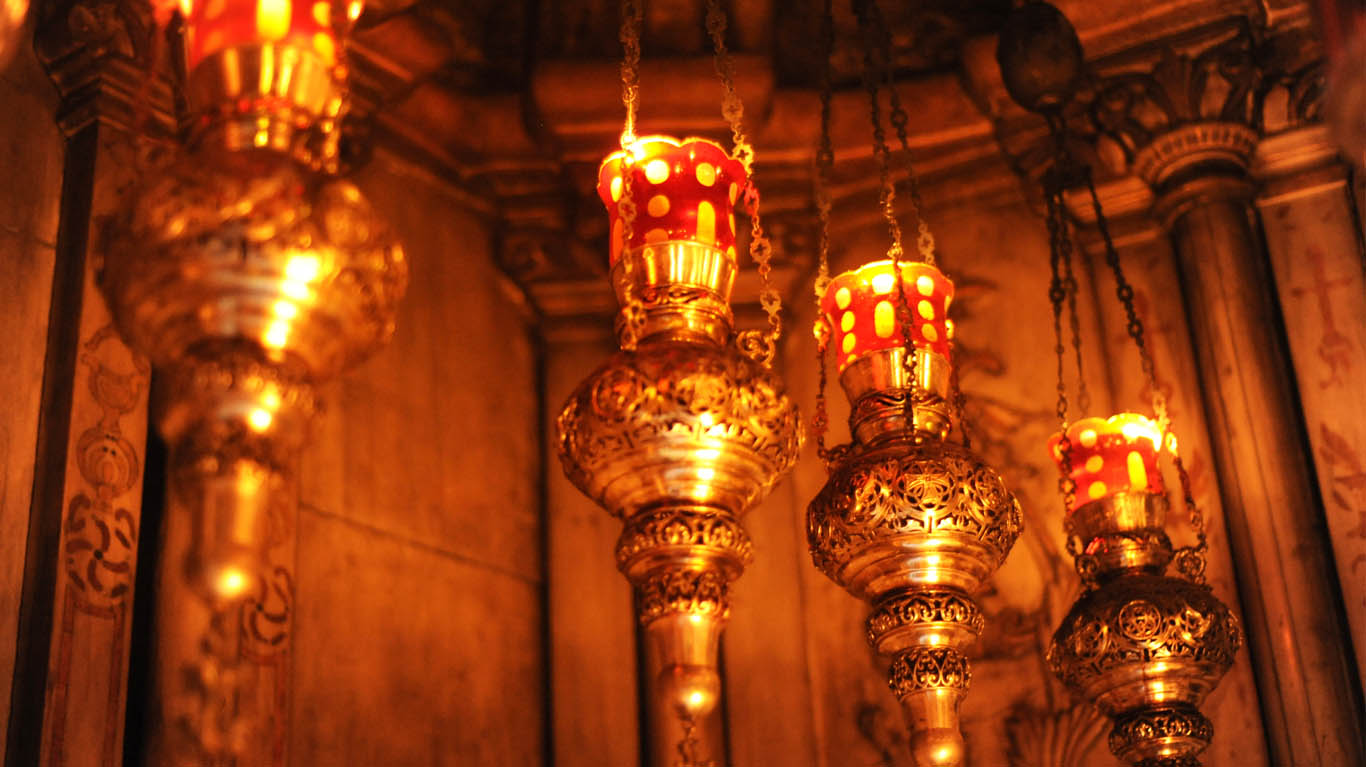 Πάσχα 2026: Πώς θα έρθει το Άγιο Φως στην Ελλάδα - Έρημη η Ιερουσαλήμ λόγω συγκρούσεων