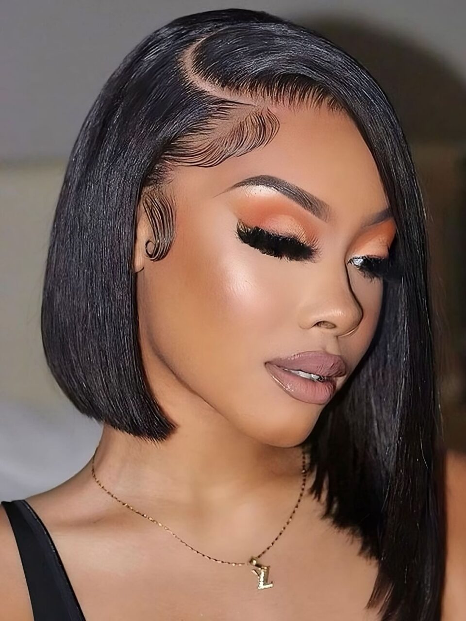 Ασύμμετρο καρέ: 22 κουρέματα για Άνοιξη και Καλοκαίρι - Τόσο εύκολο που Λούζεσαι και Φεύγεις 14 Ασύμμετρο καρέ: 22 κουρέματα για Άνοιξη και Καλοκαίρι - Τόσο εύκολο που Λούζεσαι και Φεύγεις