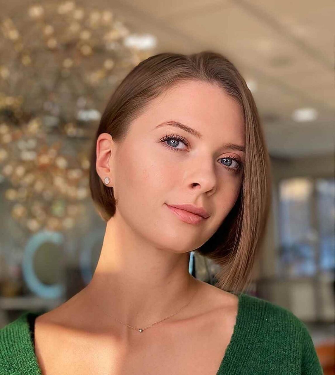 Ασύμμετρο καρέ: 22 κουρέματα για Άνοιξη και Καλοκαίρι - Τόσο εύκολο που Λούζεσαι και Φεύγεις 15 Ασύμμετρο καρέ: 22 κουρέματα για Άνοιξη και Καλοκαίρι - Τόσο εύκολο που Λούζεσαι και Φεύγεις