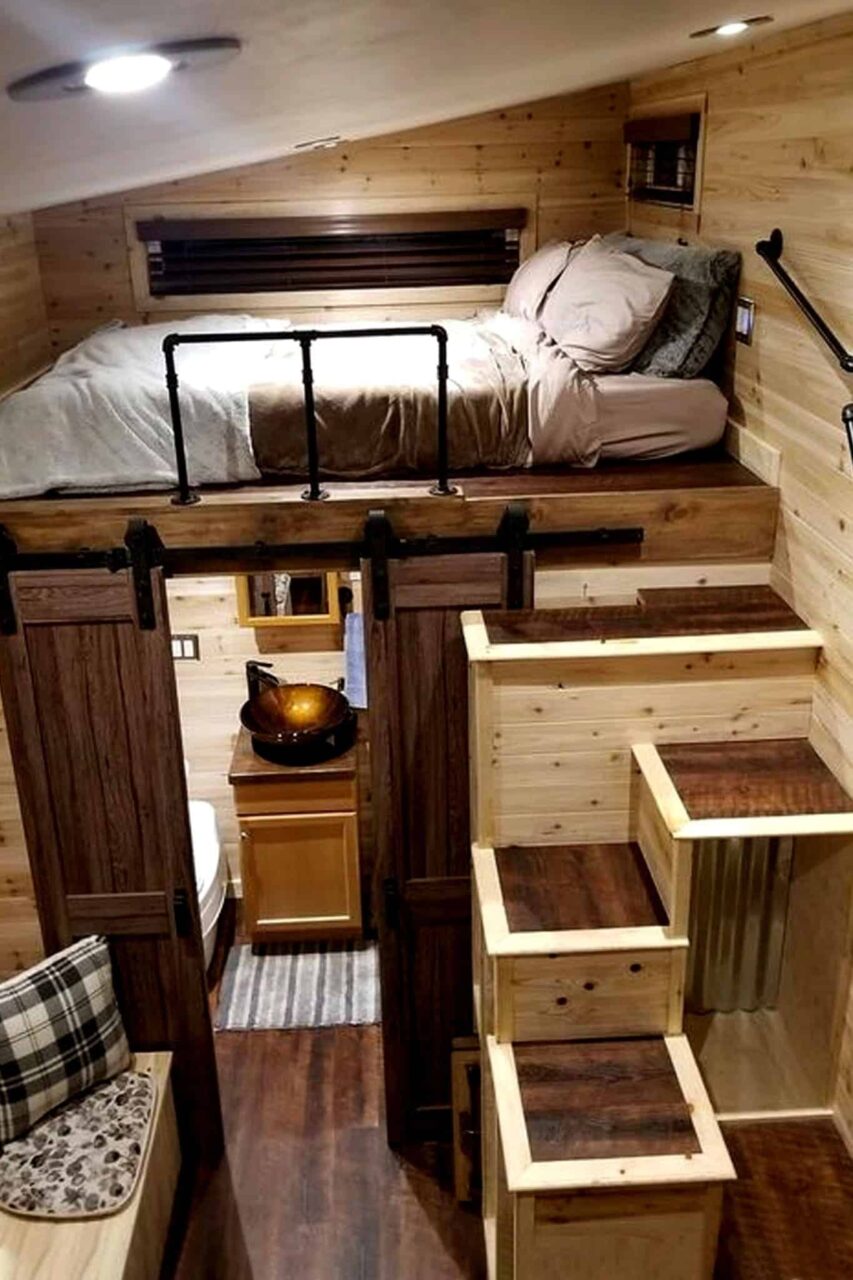 Μικρά σπίτια με πατάρι και σοφίτα: 100 ιδέες και design hacks για να κάνεις ένα μικρό σπίτι να φαίνεται μεγαλύτερο και άνετο 13 Μικρά σπίτια με πατάρι και σοφίτα: 100 ιδέες και design hacks για να κάνεις ένα μικρό σπίτι να φαίνεται μεγαλύτερο και άνετο