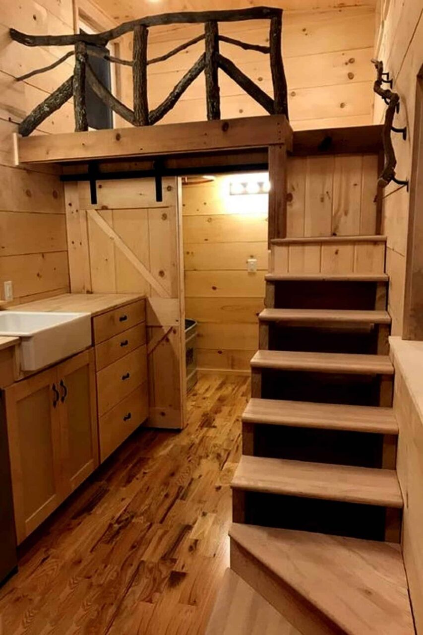 Μικρά σπίτια με πατάρι και σοφίτα: 100 ιδέες και design hacks για να κάνεις ένα μικρό σπίτι να φαίνεται μεγαλύτερο και άνετο 14 Μικρά σπίτια με πατάρι και σοφίτα: 100 ιδέες και design hacks για να κάνεις ένα μικρό σπίτι να φαίνεται μεγαλύτερο και άνετο