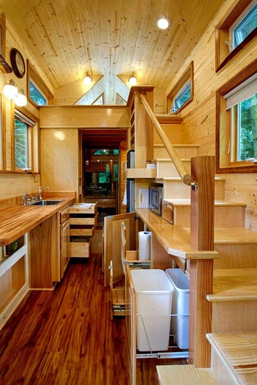 Μικρά σπίτια με πατάρι και σοφίτα: 100 ιδέες και design hacks για να κάνεις ένα μικρό σπίτι να φαίνεται μεγαλύτερο και άνετο 21 Μικρά σπίτια με πατάρι και σοφίτα: 100 ιδέες και design hacks για να κάνεις ένα μικρό σπίτι να φαίνεται μεγαλύτερο και άνετο