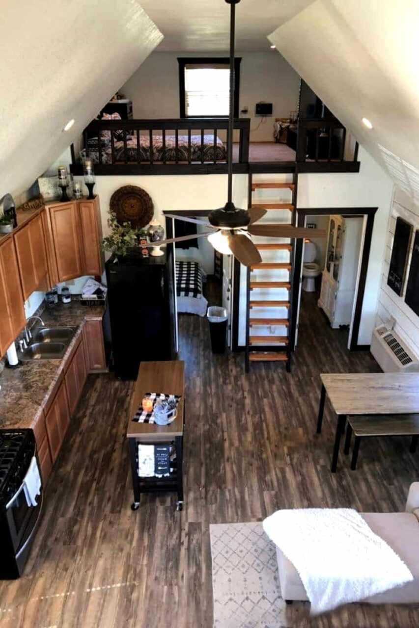 Μικρά σπίτια με πατάρι και σοφίτα: 100 ιδέες και design hacks για να κάνεις ένα μικρό σπίτι να φαίνεται μεγαλύτερο και άνετο 73 Μικρά σπίτια με πατάρι και σοφίτα: 100 ιδέες και design hacks για να κάνεις ένα μικρό σπίτι να φαίνεται μεγαλύτερο και άνετο