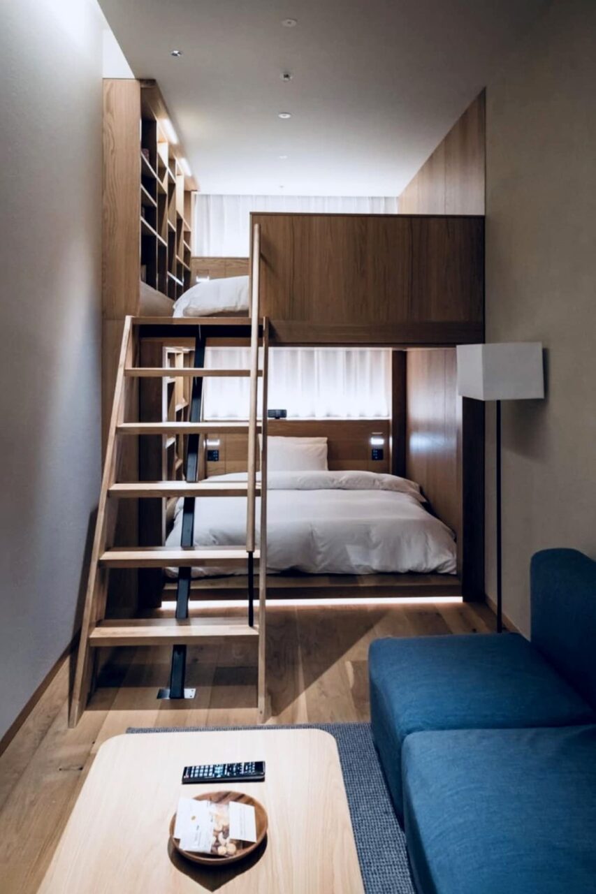 Μικρά σπίτια με πατάρι και σοφίτα: 100 ιδέες και design hacks για να κάνεις ένα μικρό σπίτι να φαίνεται μεγαλύτερο και άνετο 78 Μικρά σπίτια με πατάρι και σοφίτα: 100 ιδέες και design hacks για να κάνεις ένα μικρό σπίτι να φαίνεται μεγαλύτερο και άνετο