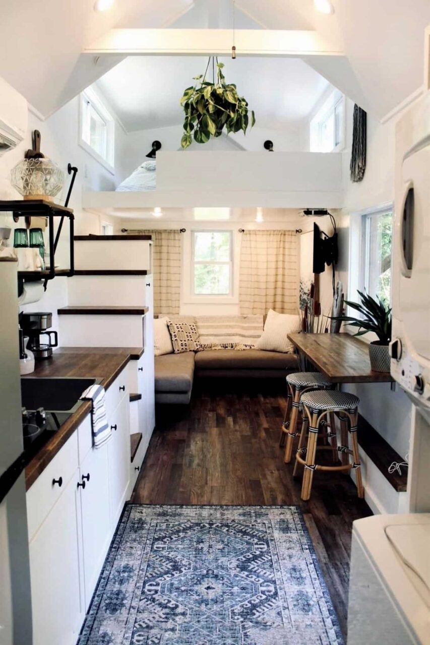 Μικρά σπίτια με πατάρι και σοφίτα: 100 ιδέες και design hacks για να κάνεις ένα μικρό σπίτι να φαίνεται μεγαλύτερο και άνετο 89 Μικρά σπίτια με πατάρι και σοφίτα: 100 ιδέες και design hacks για να κάνεις ένα μικρό σπίτι να φαίνεται μεγαλύτερο και άνετο