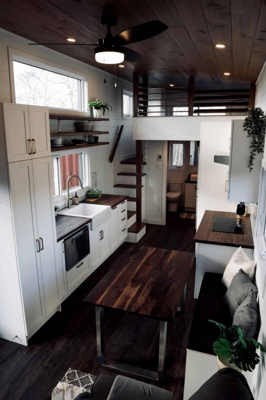 Μικρά σπίτια με πατάρι και σοφίτα: 100 ιδέες και design hacks για να κάνεις ένα μικρό σπίτι να φαίνεται μεγαλύτερο και άνετο 90 Μικρά σπίτια με πατάρι και σοφίτα: 100 ιδέες και design hacks για να κάνεις ένα μικρό σπίτι να φαίνεται μεγαλύτερο και άνετο