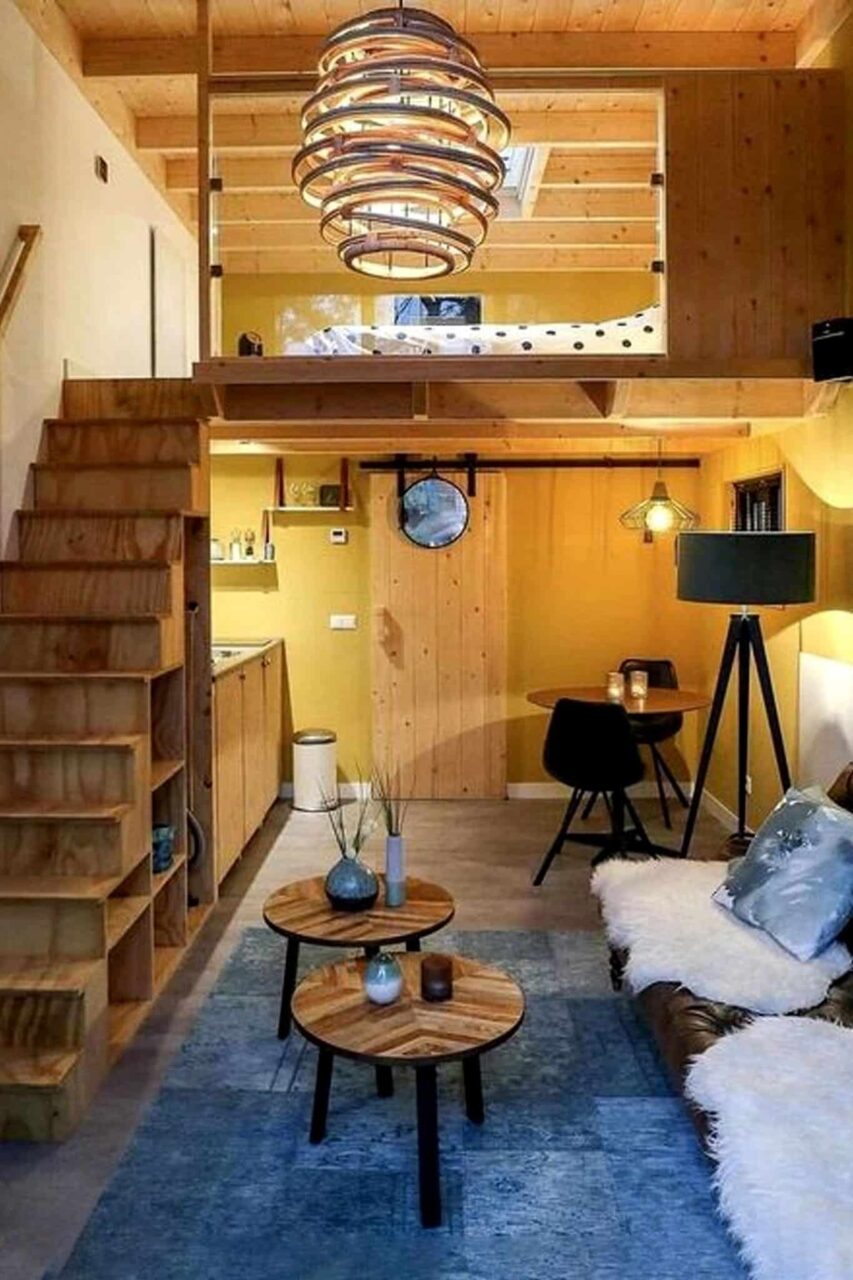 Μικρά σπίτια με πατάρι και σοφίτα: 100 ιδέες και design hacks για να κάνεις ένα μικρό σπίτι να φαίνεται μεγαλύτερο και άνετο 100 Μικρά σπίτια με πατάρι και σοφίτα: 100 ιδέες και design hacks για να κάνεις ένα μικρό σπίτι να φαίνεται μεγαλύτερο και άνετο