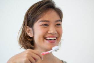 Κανόνας «3-3-3» από την Κορέα για το βούρτσισμα των δοντιών: Μύθος ή Υγιής συνήθεια;