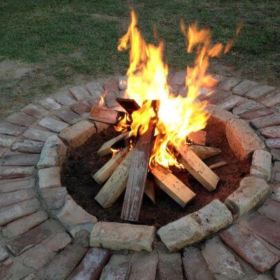 Διακόσμησε τον κήπο σου με παλιά τούβλα: 20 ιδέες για να απογειώσεις την μπροστινή βεράντα 11 Διακόσμησε τον κήπο σου με παλιά τούβλα: 20 ιδέες για να απογειώσεις την μπροστινή βεράντα