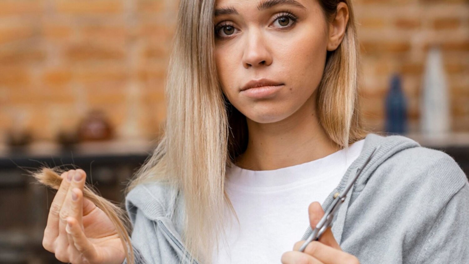 Κούρεμα τον Μάρτιο; Οι τυχερές ημερομηνίες που λένε ότι δυναμώνουν τα μαλλιά και σε ανανεώνουν