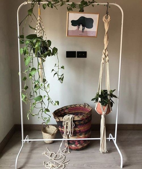 25 τρόποι να μετατρέψετε τις Κρεμάστρες Ρούχων και τα Βεστιάρια σε Μικρούς Κήπους Ιδανικά για Μπαλκόνι! 26 25 τρόποι να μετατρέψετε τις Κρεμάστρες Ρούχων και τα Βεστιάρια σε Μικρούς Κήπους Ιδανικά για Μπαλκόνι!