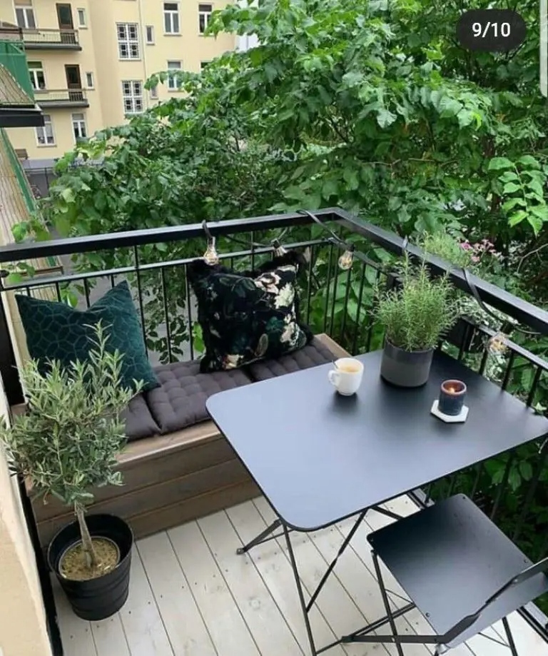 36 μικρά και λειτουργικά τραπεζάκια για μικρό μπαλκόνι για να απολαμβάνεις τον καφέ σου και το πρωινό 15 36 μικρά και λειτουργικά τραπεζάκια για μικρό μπαλκόνι για να απολαμβάνεις τον καφέ σου και το πρωινό