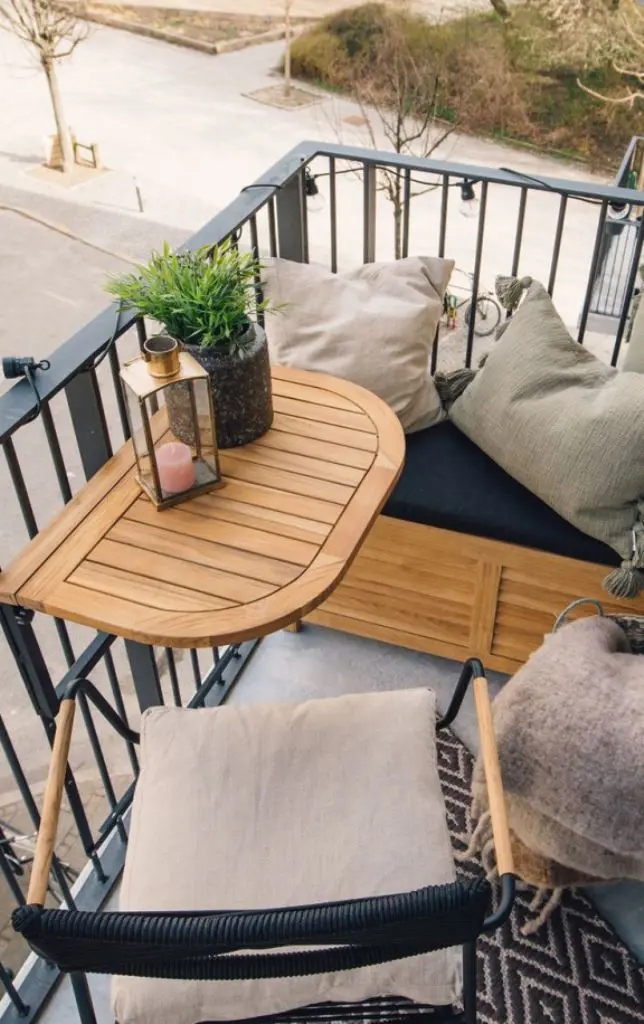 36 μικρά και λειτουργικά τραπεζάκια για μικρό μπαλκόνι για να απολαμβάνεις τον καφέ σου και το πρωινό 22 36 μικρά και λειτουργικά τραπεζάκια για μικρό μπαλκόνι για να απολαμβάνεις τον καφέ σου και το πρωινό