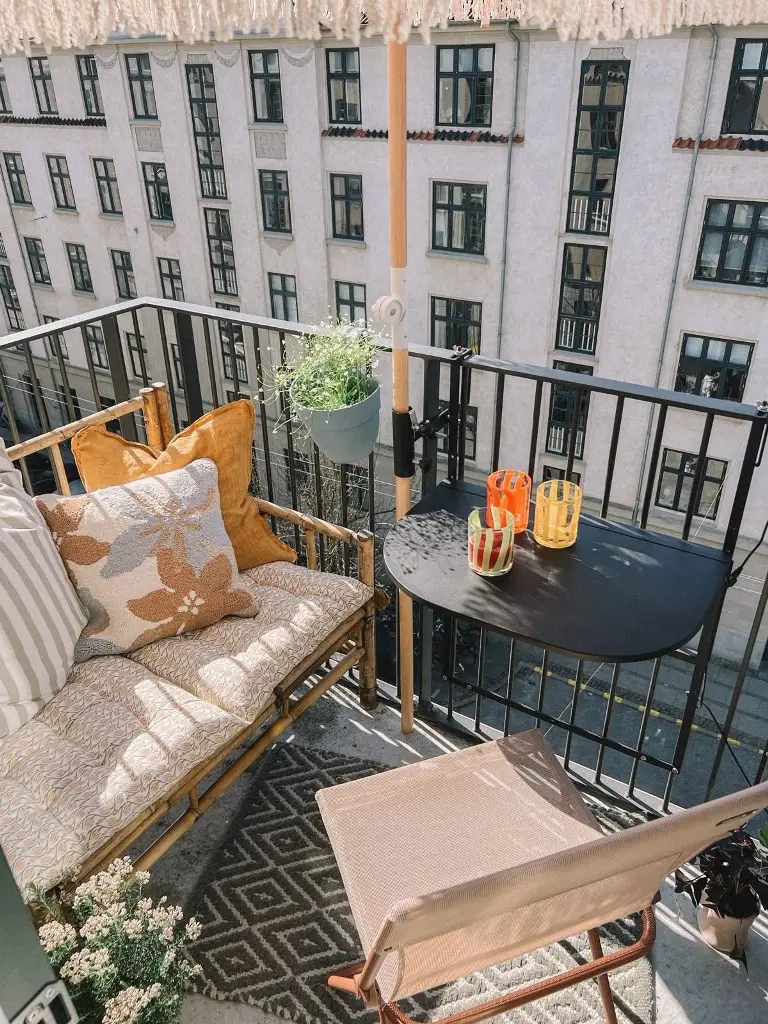 36 μικρά και λειτουργικά τραπεζάκια για μικρό μπαλκόνι για να απολαμβάνεις τον καφέ σου και το πρωινό 24 36 μικρά και λειτουργικά τραπεζάκια για μικρό μπαλκόνι για να απολαμβάνεις τον καφέ σου και το πρωινό