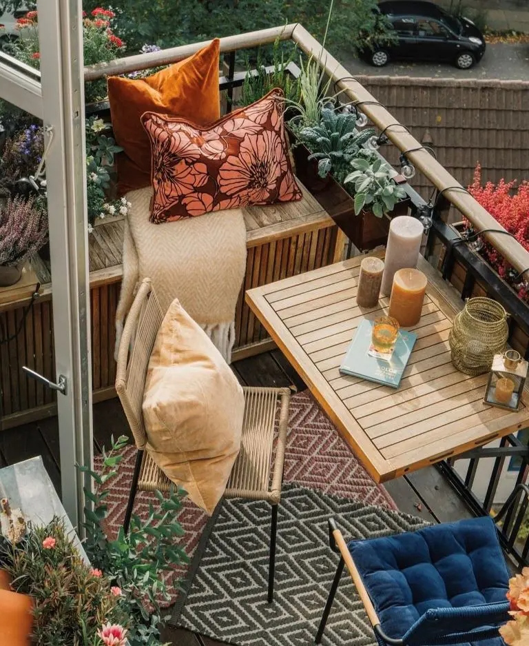 36 μικρά και λειτουργικά τραπεζάκια για μικρό μπαλκόνι για να απολαμβάνεις τον καφέ σου και το πρωινό 31 36 μικρά και λειτουργικά τραπεζάκια για μικρό μπαλκόνι για να απολαμβάνεις τον καφέ σου και το πρωινό